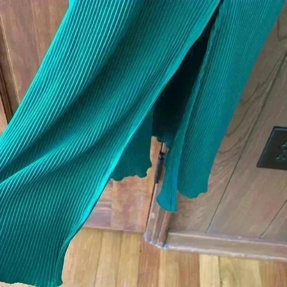 Anthropologie Long Green Dress Beautiful For Holiday/Fun On The Town M - Picture 9 of 13